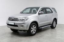 Toyota Fortuner 2006-2015 Pedane Laterali Line (2 pz, Alluminio) foto 1