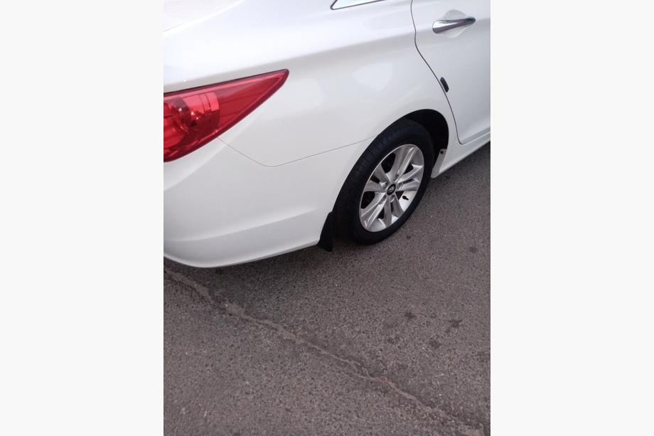 Hyundai Sonata YF 2010-2014 Paraspruzzi Premium (4 pz) Foto 5