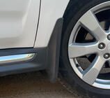 Mitsubishi Outlander 2006-2012 Paraspruzzi Premium per minigonna larga (4 pz) foto 2