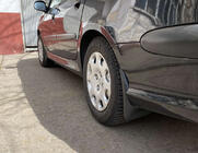 Peugeot 206 1998-2024 Paraspruzzi Premium (4 pz) foto 4