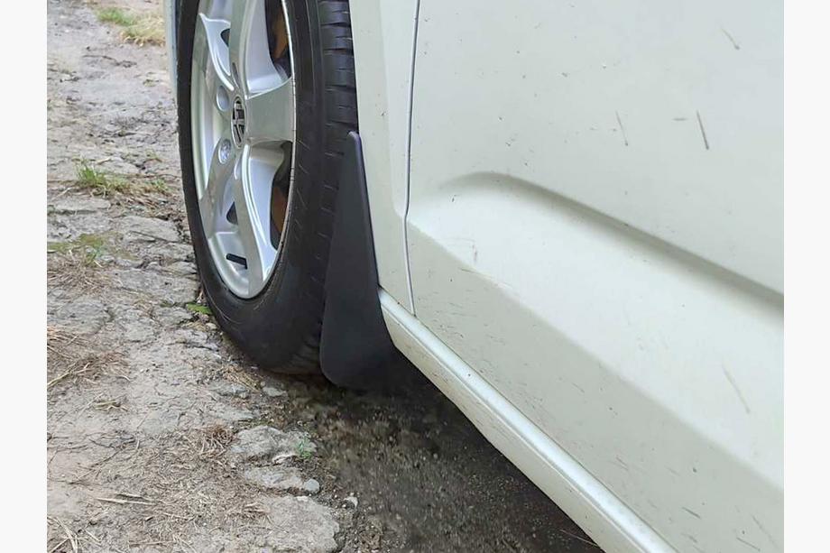 Volkswagen Touran 2015- Paraspruzzi Premium (4 pz) Image