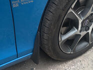 Volvo V40 2012- Paraspruzzi Premium Originali (2012-2016, 4 pz) foto 1