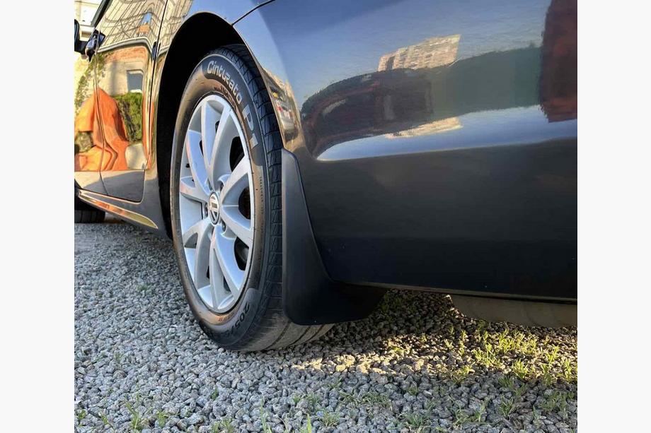 Volkswagen Jetta 2011-2018 Paraspruzzi originali Premium 2011-2013 Europa (4 pz) Foto 5