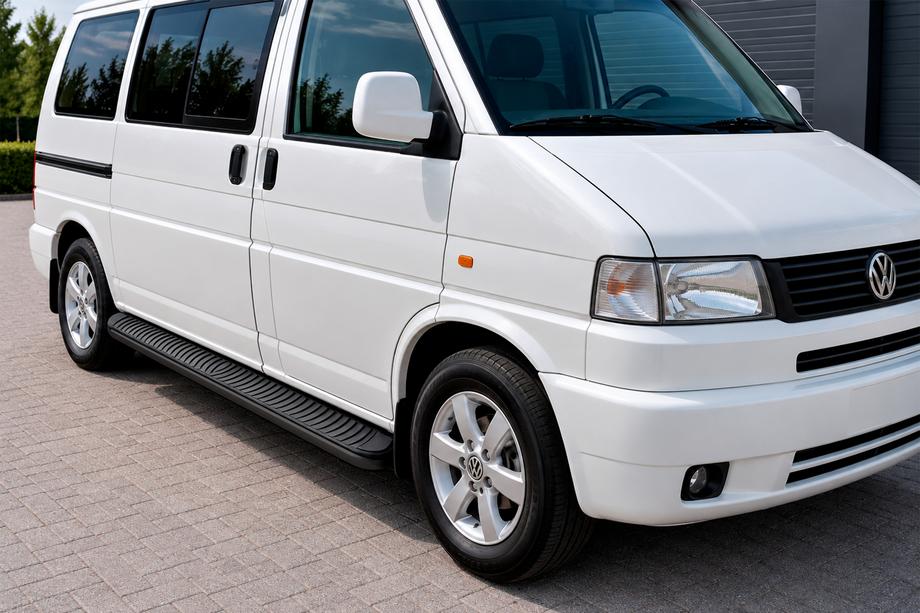 Volkswagen T4 Caravelle/Multivan 1990–2003 Pedane Laterali Tayga Black (2 pz, Alluminio) Foto 1