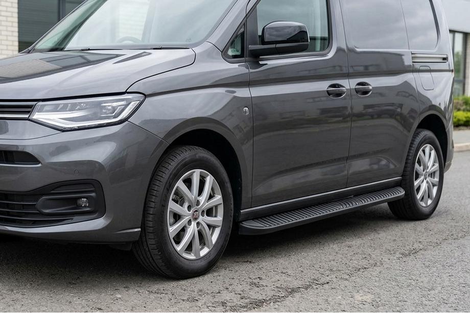 Opel Combo 2019- Pedane Laterali Tayga Black (2 pz, Alluminio) Image