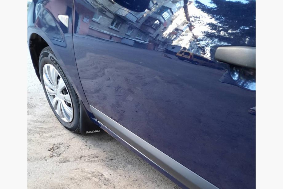 Dacia Sandero 2007-2013 Paraspruzzi Anteriori (2 pz.) Foto 2