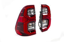 Toyota Hilux 2015- Kit completo restyling look 2022 (per 2015-2020) foto 18