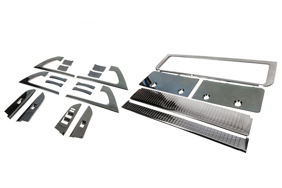 Toyota Land Cruiser 200 2007-2021 Set inserti (alluminio scuro spazzolato) Image
