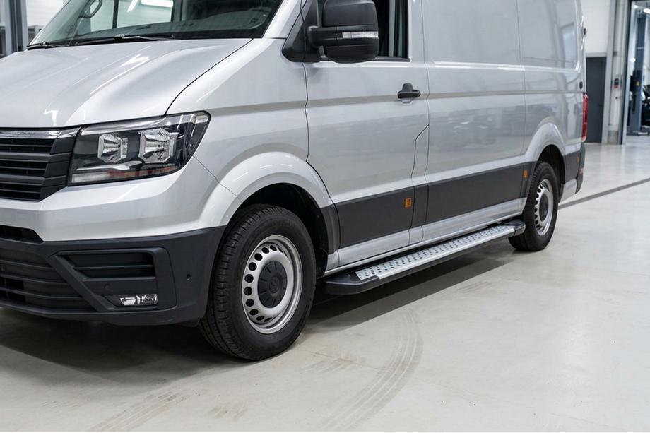 Volkswagen Crafter 2016- Pedane laterali Allmond Grey (2 pz, alluminio) Lungo/ExtraLungo Foto 1