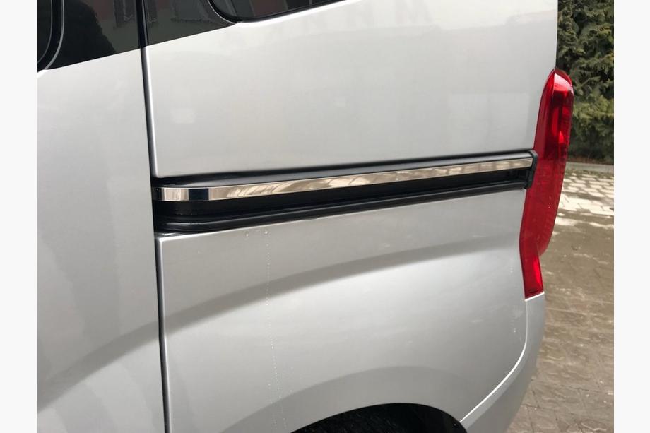 Fiat Fiorino/Qubo 2008-2024 Modanature in acciaio inox per porte scorrevoli (2 pz) Carmos - Acciaio Inox Turco Foto 5