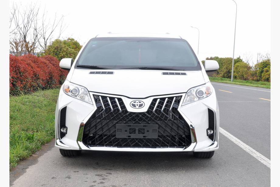 Toyota Sienna 2010-2020 Kit carrozzeria completo stile LM Image