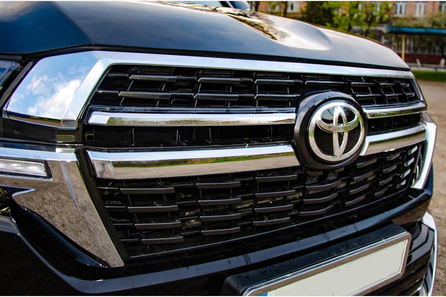 Toyota Land Cruiser 200 2007-2021 Kit carrozzeria 2016-2021 (Executive 2021) Foto 16