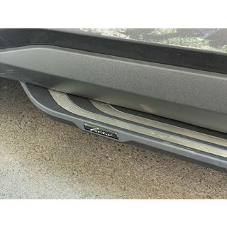 Pedane Laterali OEM V2B (2 pz, Alluminio) Toyota Rav 4 2019–2025 foto 2