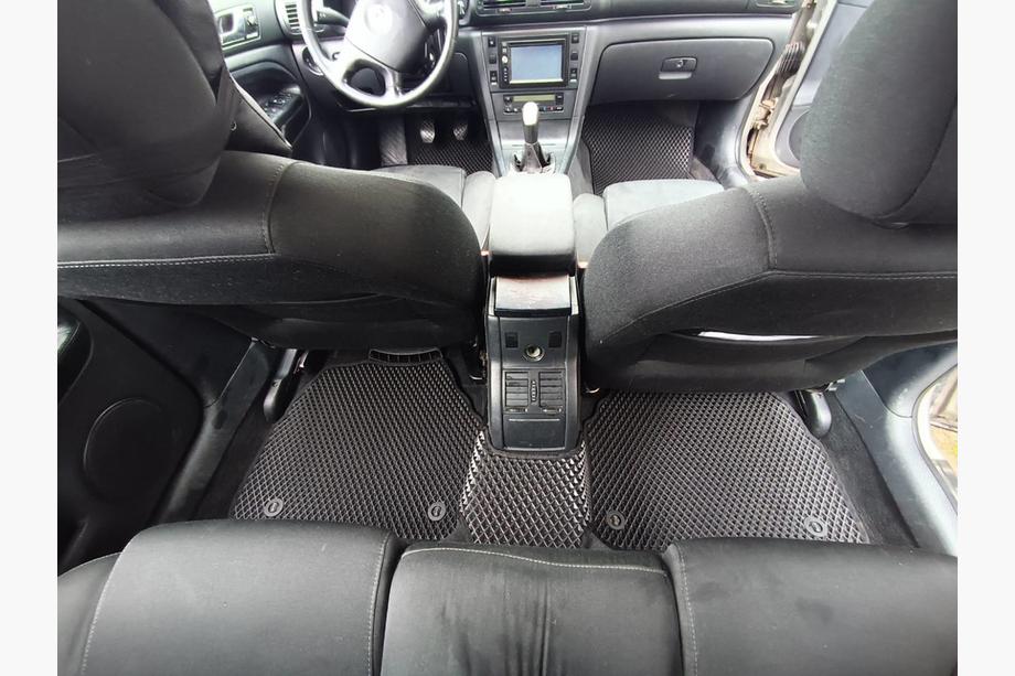Skoda Superb 2001-2009 Tappetini EVA (neri) Image