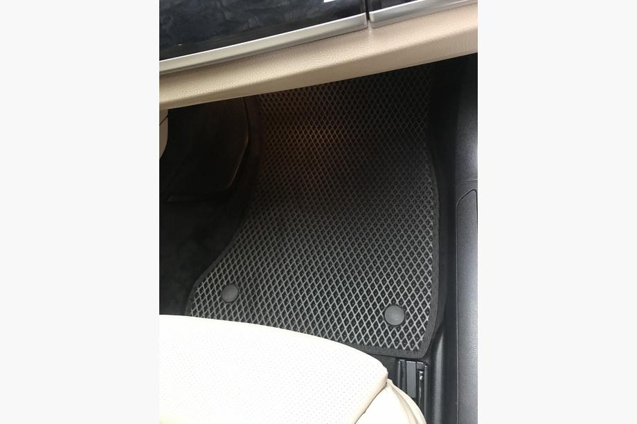 BMW 7 Series F01/F02 2008-2015 Tappetini EVA (per F02, Nero) Foto 4