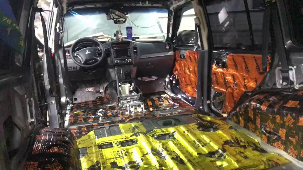 Quanto isolamento acustico è necessario per un SUV?