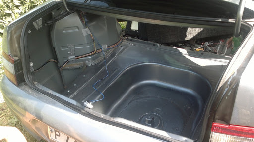 Insonorizzazione fai-da-te del bagagliaio di un VAZ 2110