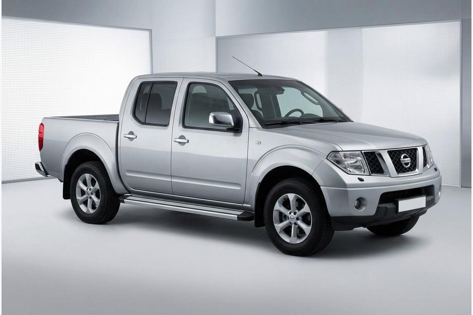 Nissan Navara 2006-2015 Pedane Laterali Maya V4 (2 pz, Alluminio) Foto 1