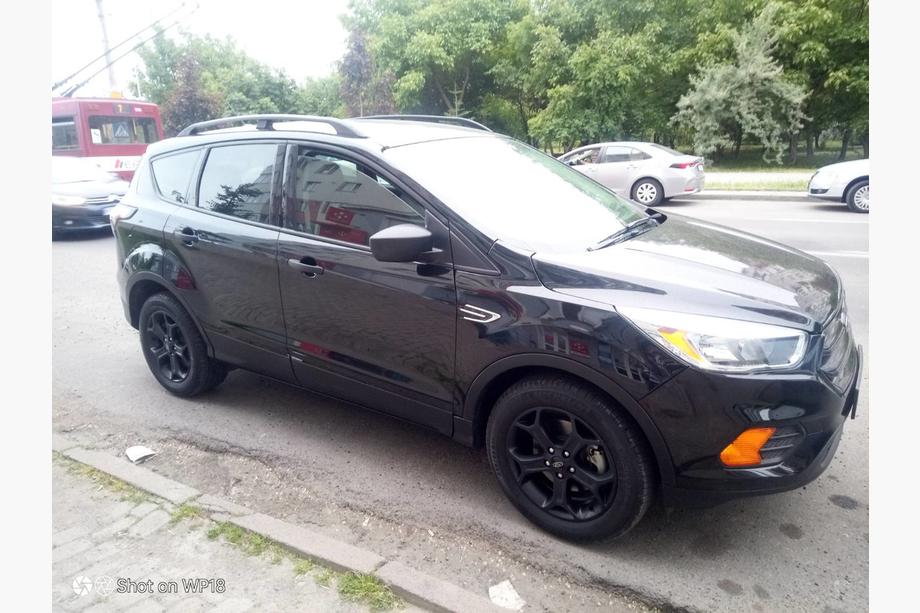 Ford Kuga/Escape 2013-2019 Barre portatutto turche Nere (2 pz) Image