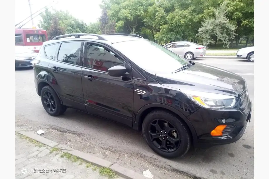 Ford Kuga/Escape 2013-2019 Barre portatutto turche Nere (2 pz) Image