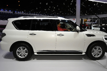 Nissan Patrol Y62 2010-2024 Modanature porte (4 pz, cromo) foto 4