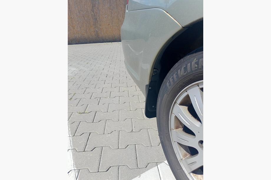 Mitsubishi Galant 2003-2012 Paraspruzzi originali Premium 2007-2012 (4 pz) Foto 7