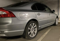 Volvo S80 2006-2016 Paraspruzzi Premium (4 pz) foto 1