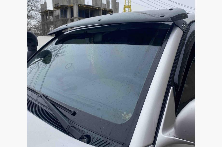 Toyota Land Cruiser 100 1998-2007 Visiera Parabrezza Image