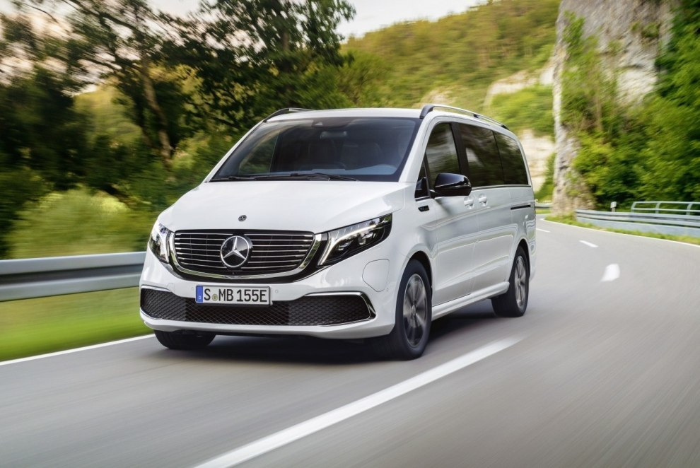 Revisione del minivan elettrico Mercedes-Benz EQV 300