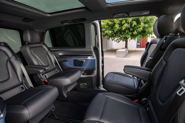 Mercedes-Benz EQV: prova del minivan elettrico – restyling, autonomia e successore del VLE Foto 7