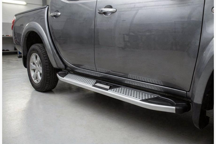 Fiat Fullback 2016- Pedane Laterali Mevsim Grey (2 pz, Alluminio) Image
