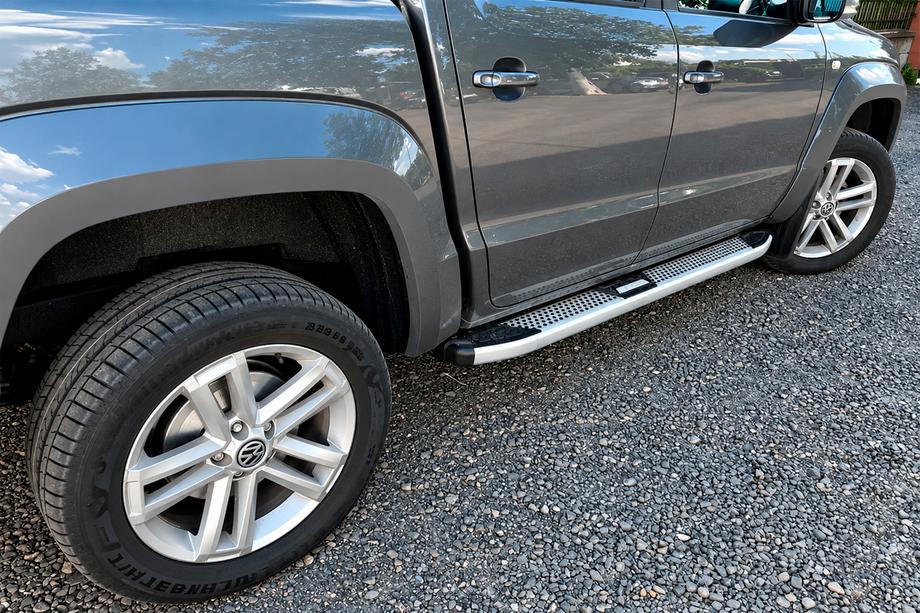 Volkswagen Amarok 2010-2022 Pedane Laterali Mevsim Grey (2 pz, Alluminio) Foto 1