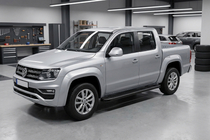 Volkswagen Amarok 2010-2022 Pedane Laterali Maya V2 Nero (2 pz, Alluminio) foto 1