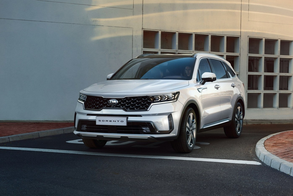 Panoramica del crossover KIA Sorento di quarta generazione