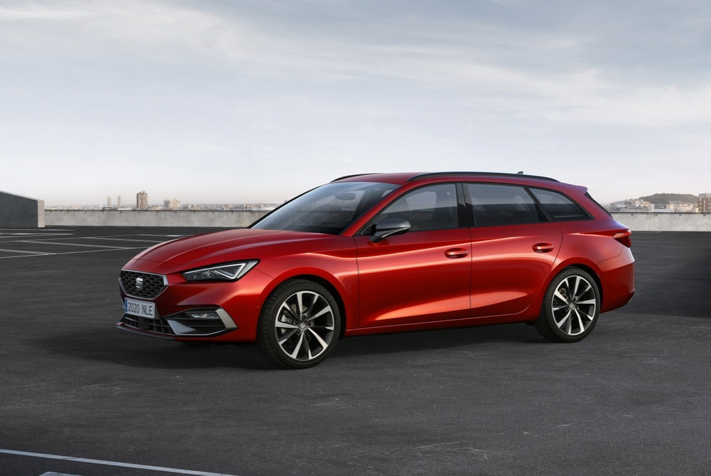 Revisione della quarta generazione della station wagon SEAT Leon ST