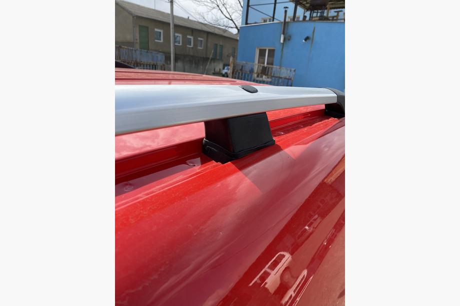 Ford Connect 2014-2021 Barre Tetto Cromate Maxi, piedini in plastica Foto 16