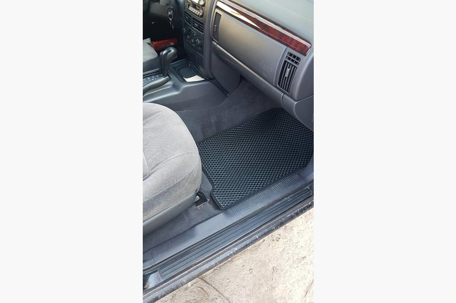 Jeep Grand Cherokee WJ 1999-2004 Tappetini EVA (neri) Foto 2