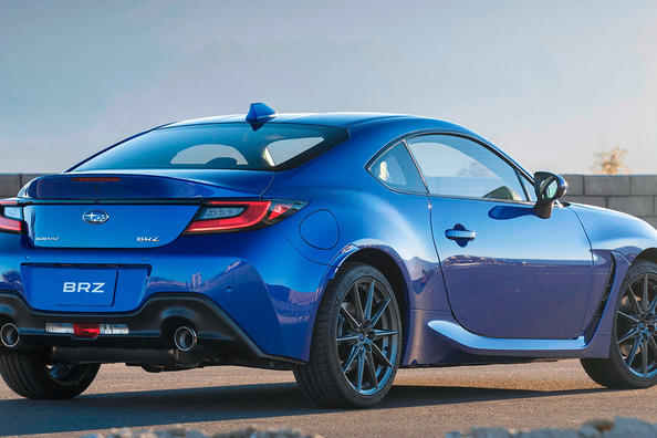 Recensione della coupé sportiva Subaru BRZ della seconda incarnazione Foto 2