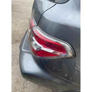 Fanali posteriori a LED (Originali, usati, anno 2019) Nissan Armada 2016-2024 foto 2