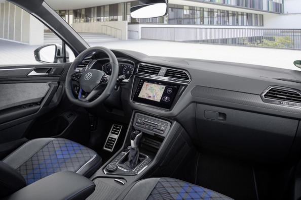 Revisione della modifica caricata della Volkswagen Tiguan R Foto 8
