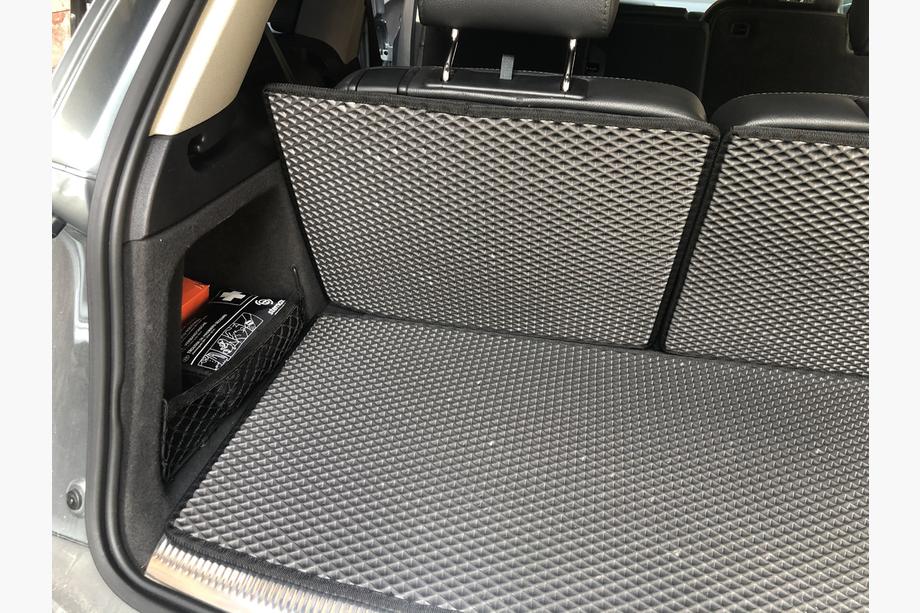 Audi Q7 2005-2015 Tappetino bagagliaio 3 pezzi (EVA, Nero) (7 posti) Foto 4