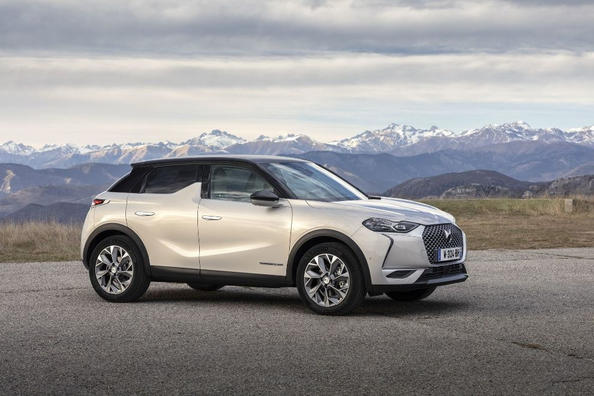 Modifica elettrica del crossover urbano DS 3 Crossback E-Tense
