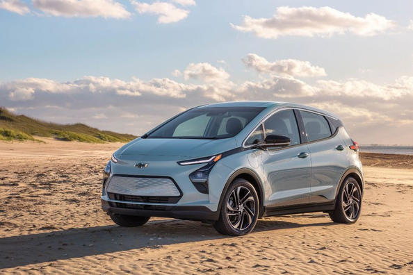 Recensione della berlina Chevrolet Bolt EV aggiornata