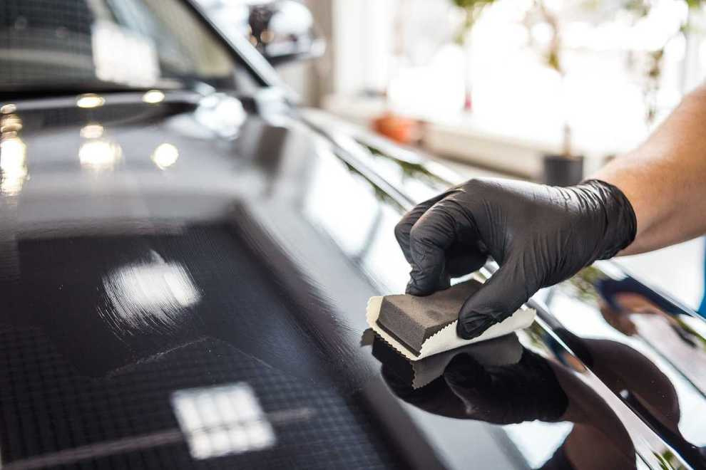 Vetro liquido per auto