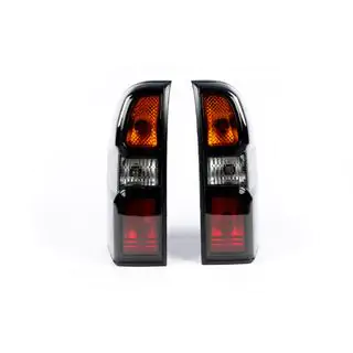 Fanali posteriori Dark Safari (2004-2008, 2 pz) Nissan Patrol Y61 1997-2011 foto 3