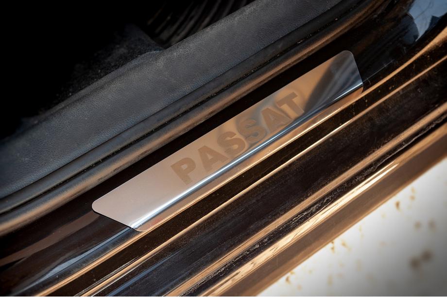 Volkswagen Passat B7 2012-2015 Battitacco Carmos V1 (4 pz, acciaio inox) Foto 3