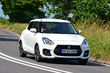 Recensione della berlina calda Suzuki Swift Sport foto 6