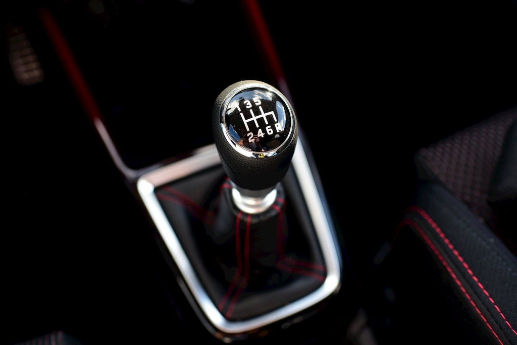 Recensione della berlina calda Suzuki Swift Sport