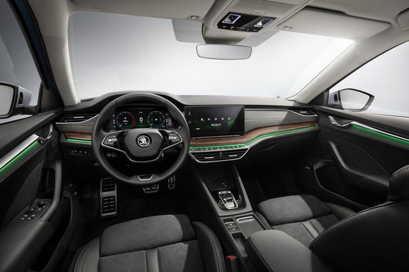 Recensione del carro Skoda Octavia Scout Foto 6