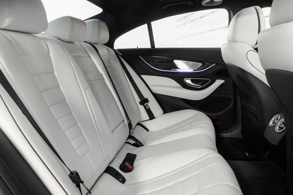 Berlina coupé a trazione integrale Mercedes-Benz Classe CLS